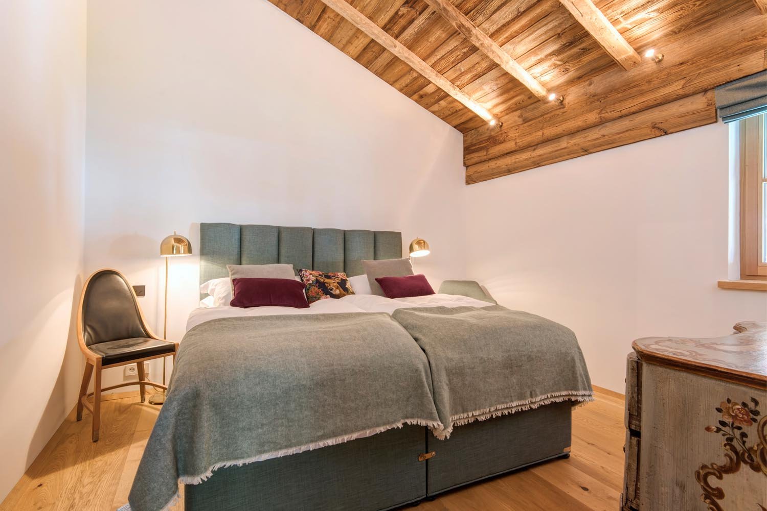Inside Marmotta Neve — luxury ski-in/ski-out chalet in St. Anton am Arlberg — 23