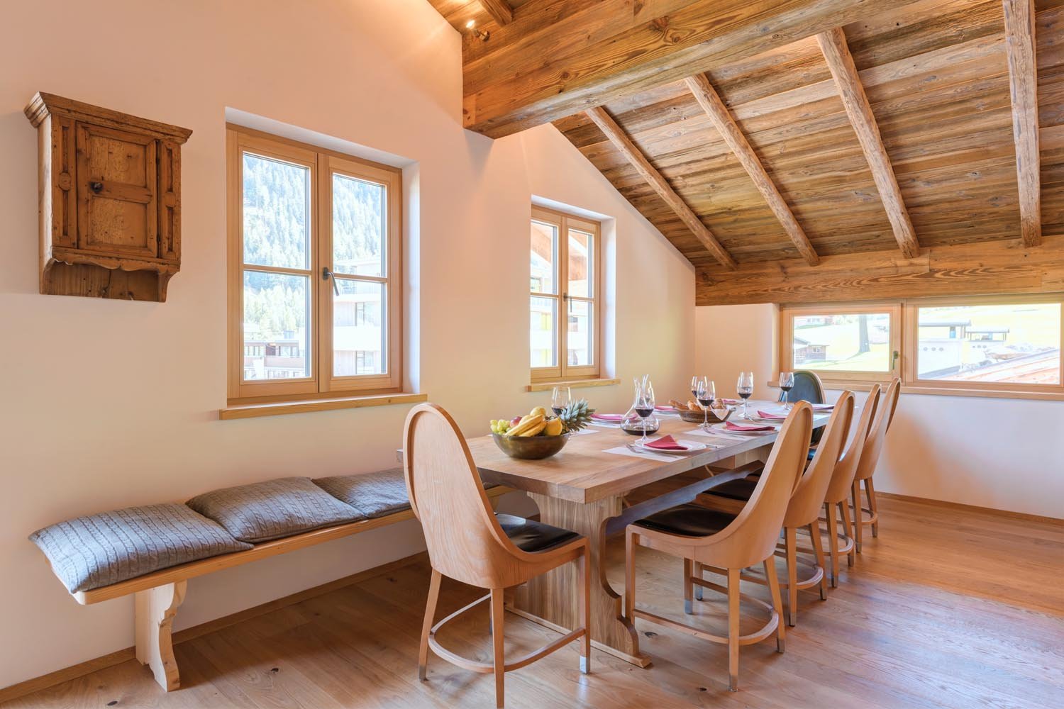 Inside Marmotta Neve — luxury ski-in/ski-out chalet in St. Anton am Arlberg — 24